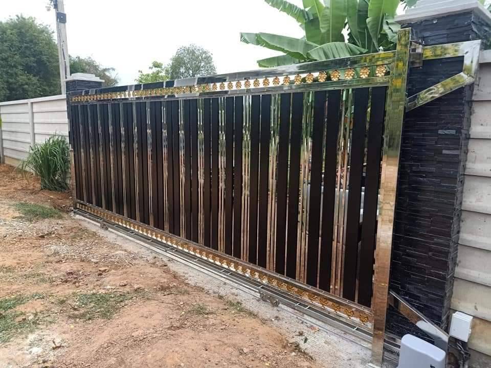ผลงาน รับทำงานสแตนเลส รับทำเหล็กดัดสแตนเลส มุ้งลวด ประตูเหล็ก จันทบุรี - 162635.jpg